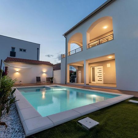 Bernie Apartments With A Pool ザダル エクステリア 写真