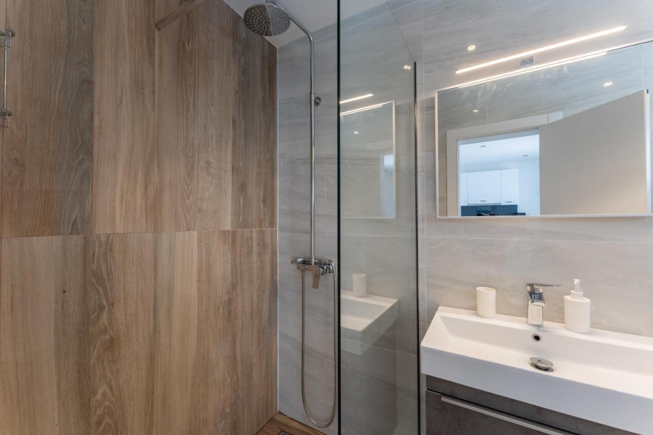 Bernie Apartments With A Pool ザダル エクステリア 写真